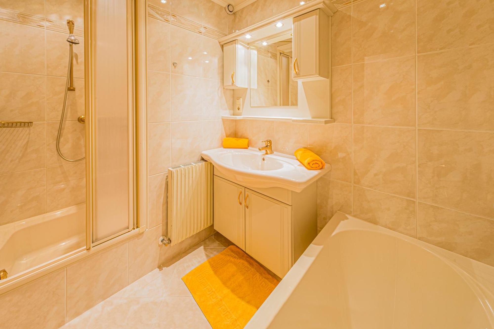 Apartments Tirolerhaus Kössen Стая снимка