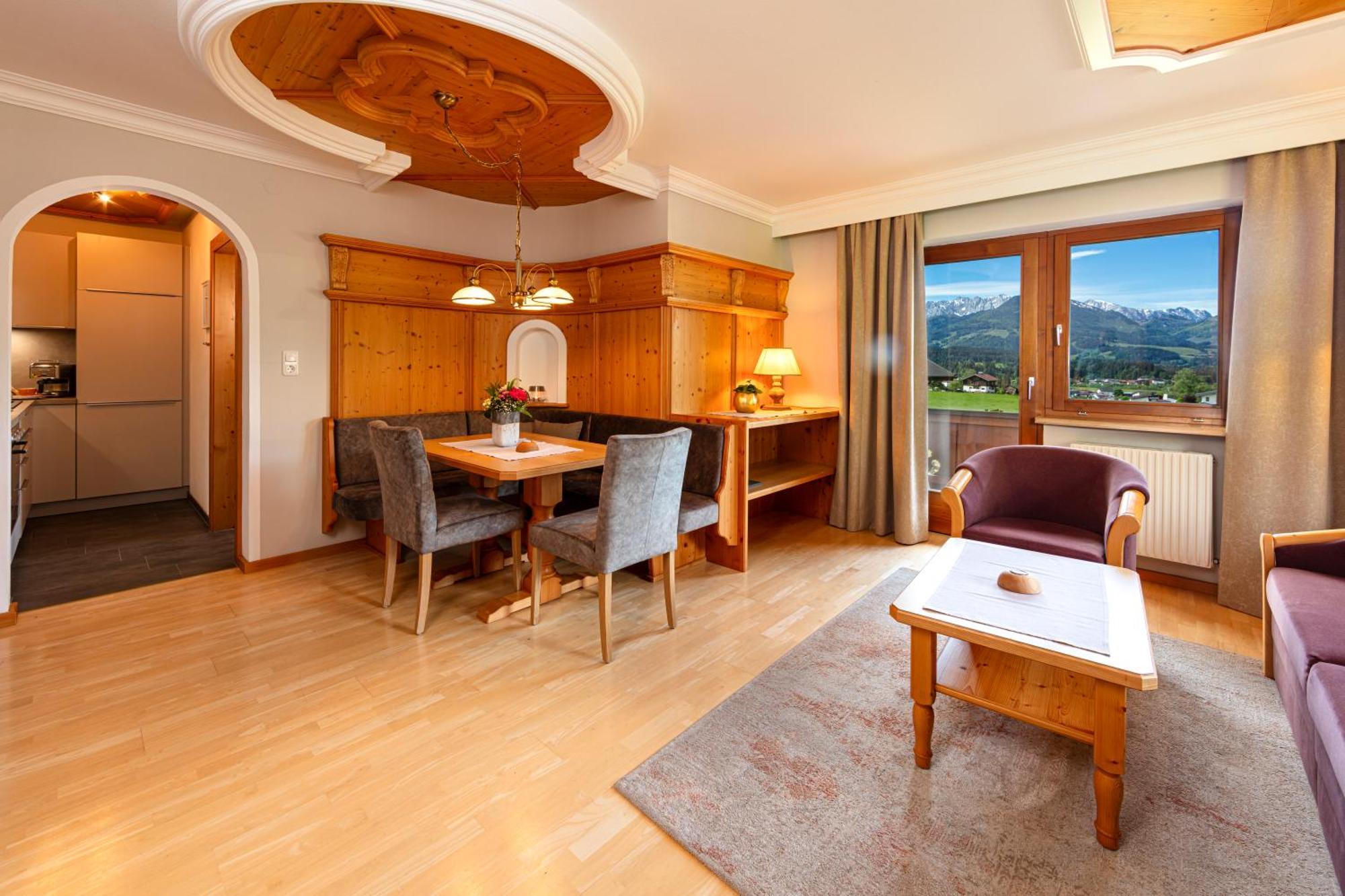 Apartments Tirolerhaus Kössen Екстериор снимка